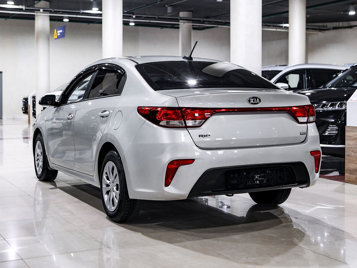 Купить Rio с пробегом