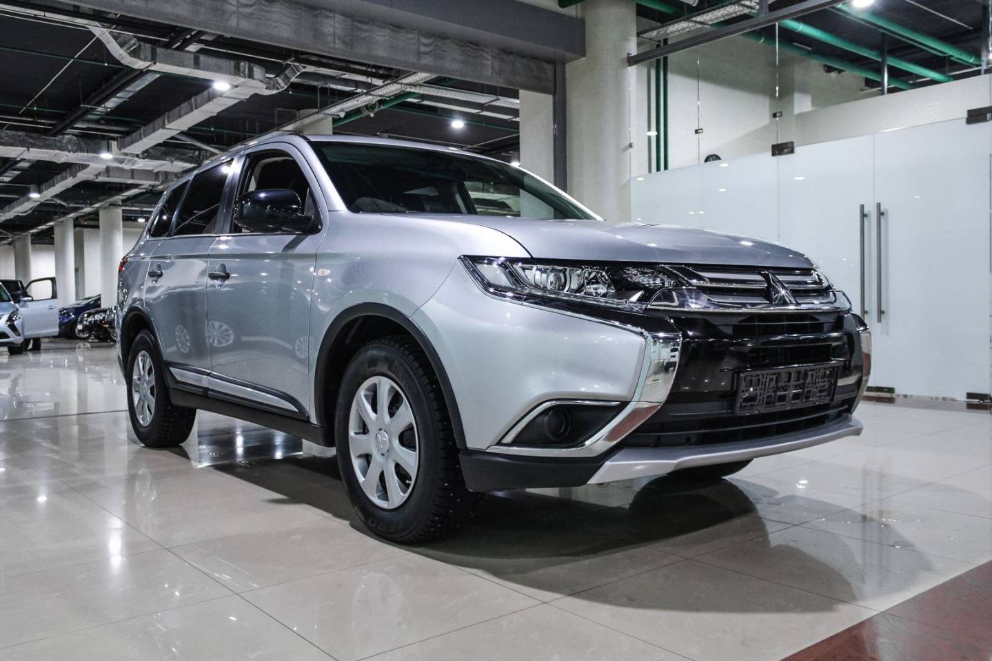 Купить Outlander с пробегом