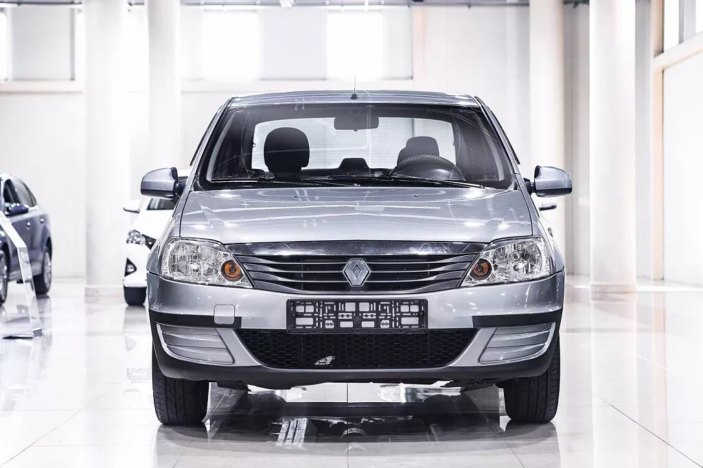 Купить Logan с пробегом